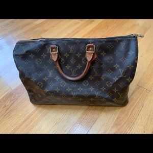 Louis Vuitton Speedy 40